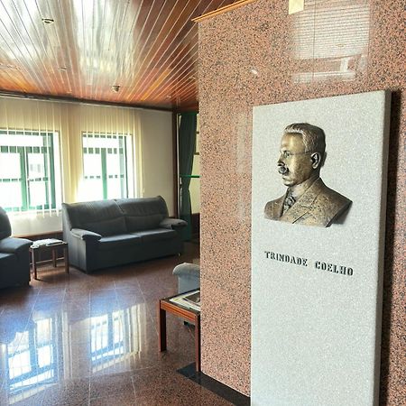 Hotel Trindade Coelho Mogadouro  Eksteriør bilde
