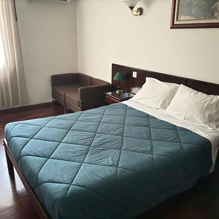 Hotel Trindade Coelho Mogadouro  Eksteriør bilde